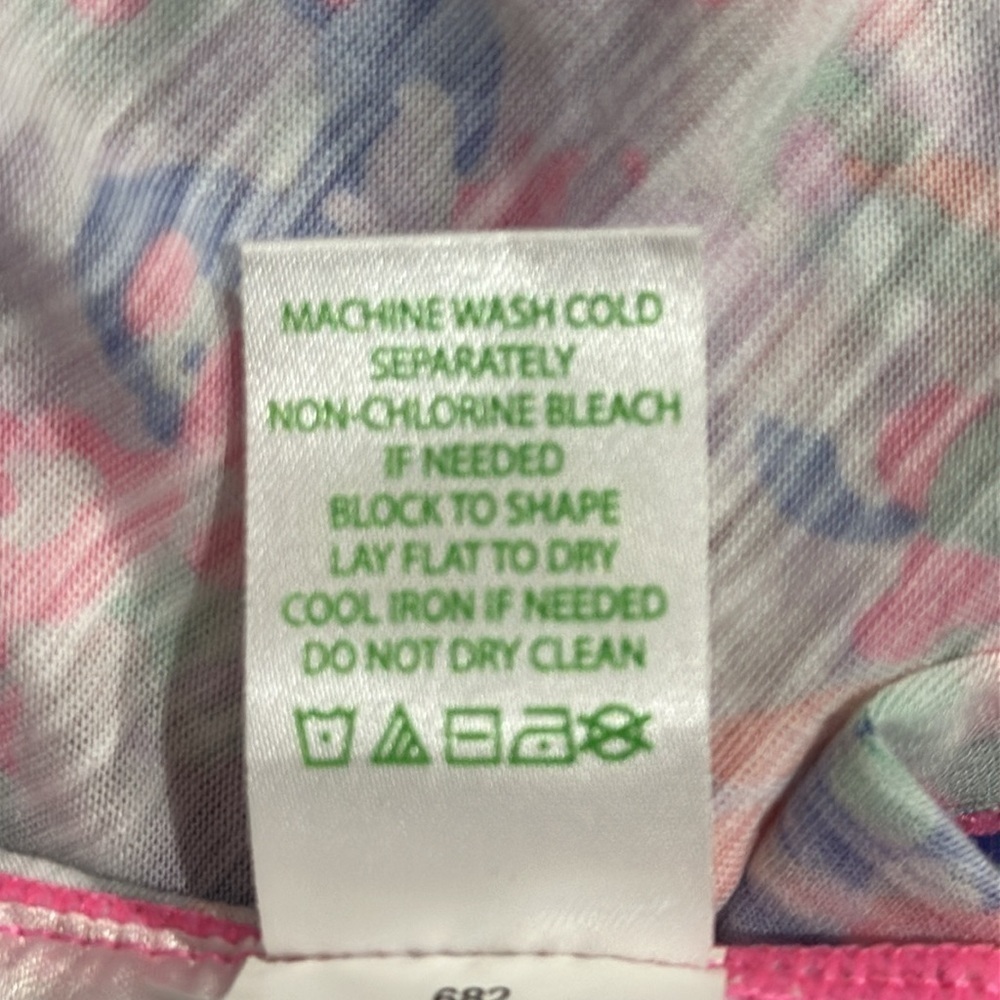 Lilly Pulitzer Women's Luxletic Pink Paisley Long Sleeve Top Size S - EUC - Picture 5 of 5